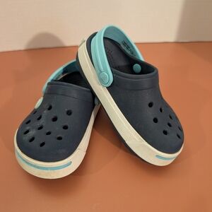 Crocs Crocband II Navy, Light Blue and White Clog in Size c 8/9